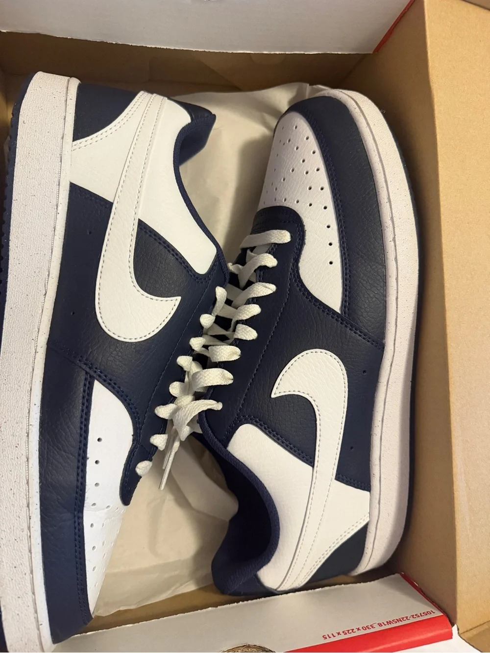 Nike Men’s NIKE COURT VISION LOW SUSTAINABLE SNEAKERS